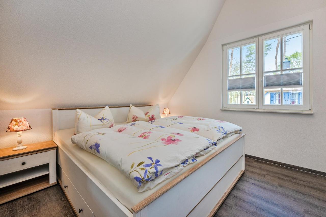Reetdachhaus Am Haff Mit Sauna, Terrasse, Wlan Zirchow Eksteriør billede